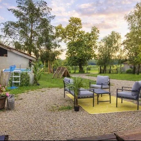 Les Petillieres Holiday home
